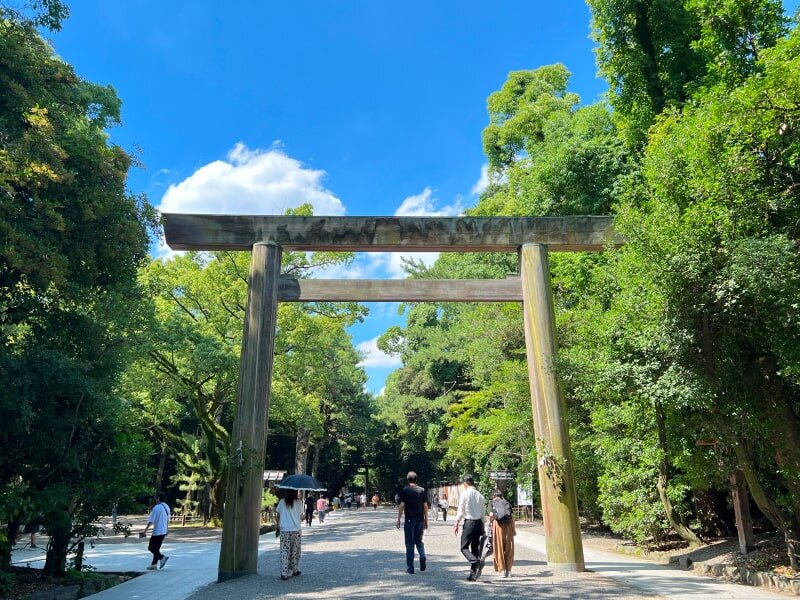 熱田神宮の鳥居